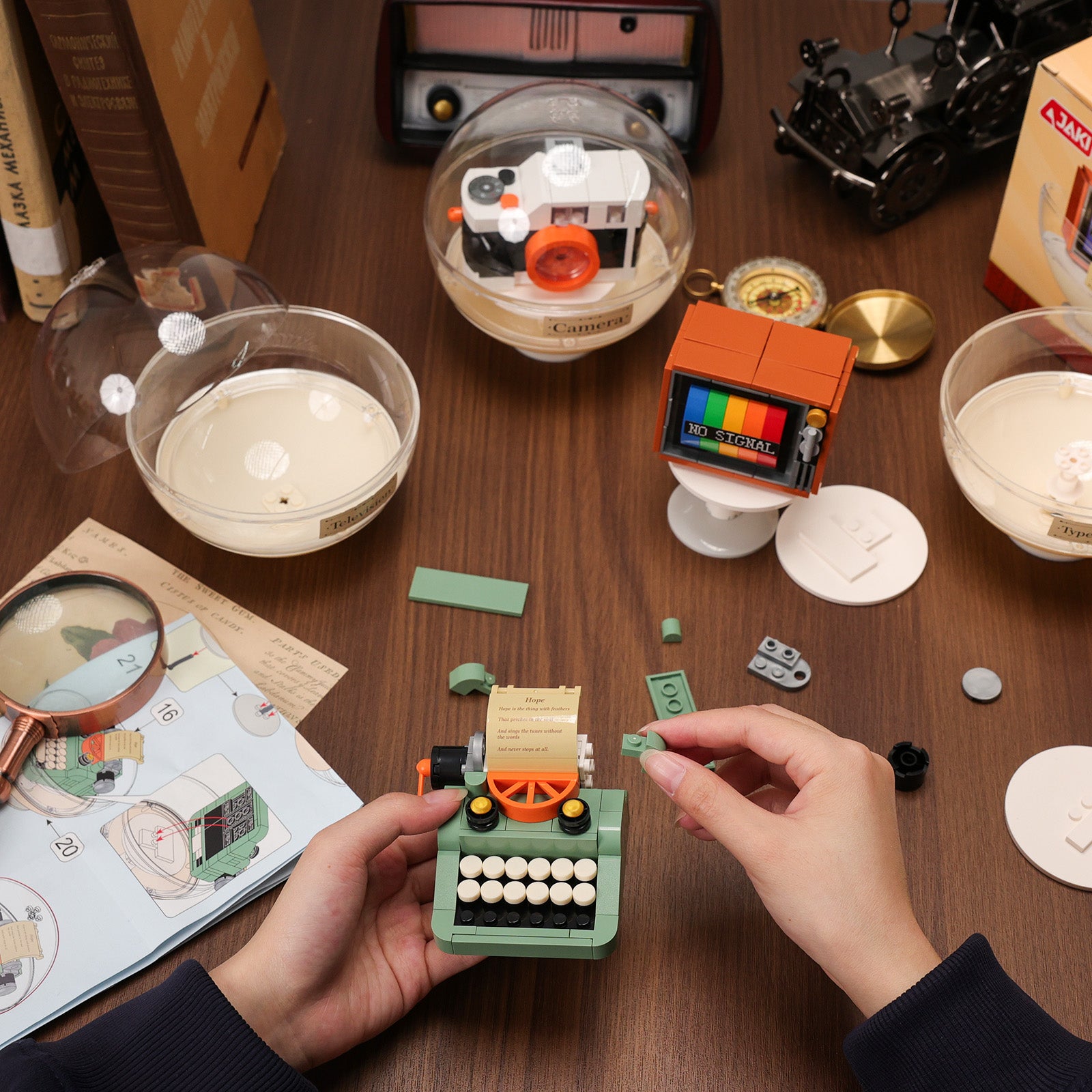 JAKI Retro Creative Building Set Camera TV Typewriter 3 in 1